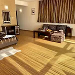 Hotel The American 3*