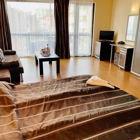 فندق At The American's