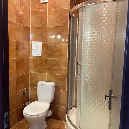 فندق At The American's