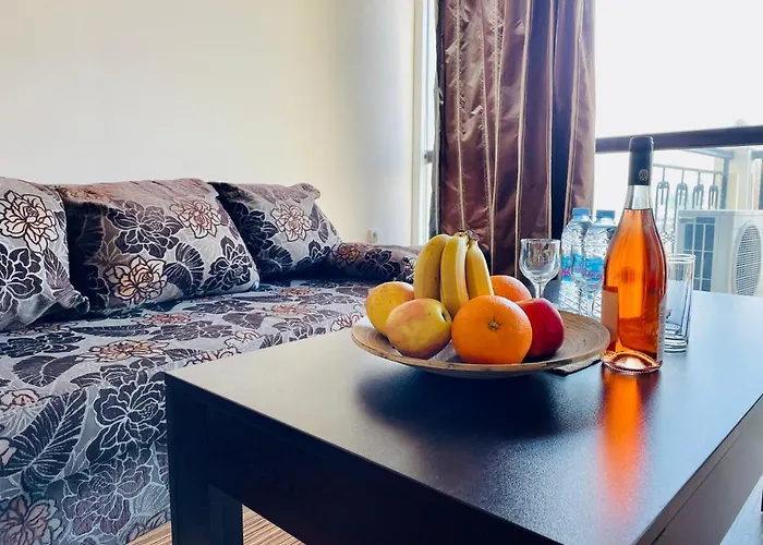 Hotel At The American's Gmina Pomorie