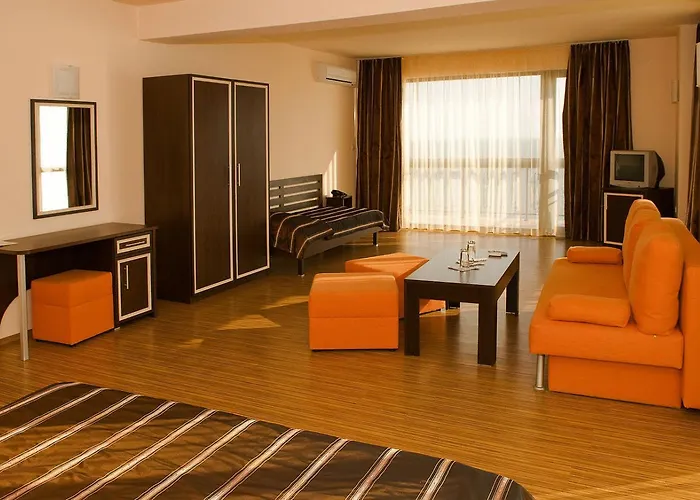 At The American's Gmina Pomorie