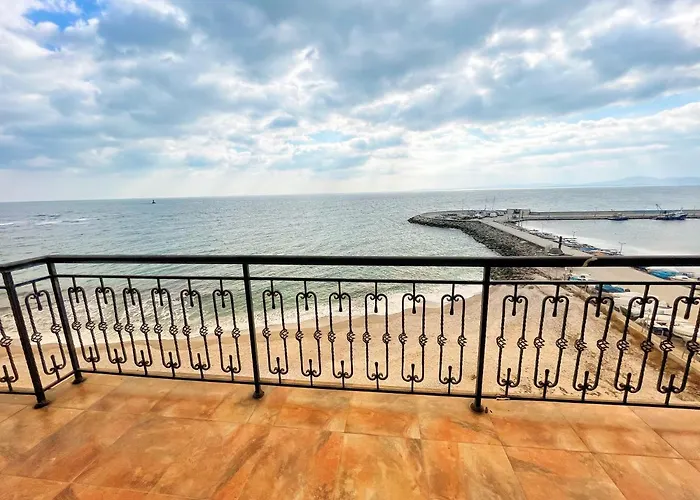 Hotel At The American's