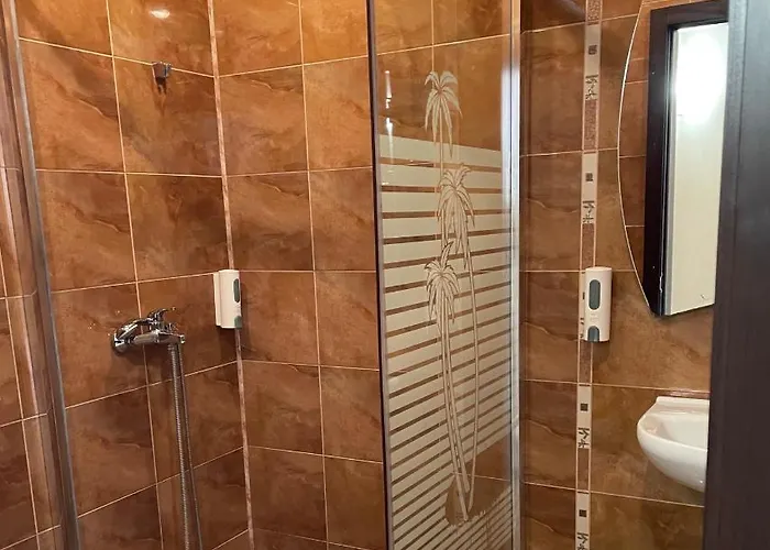 At The American's Hotel 3*